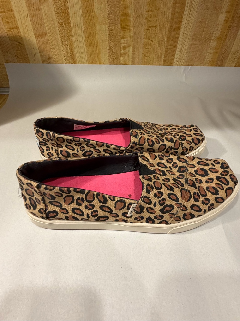 Tom’s alpargata shoes